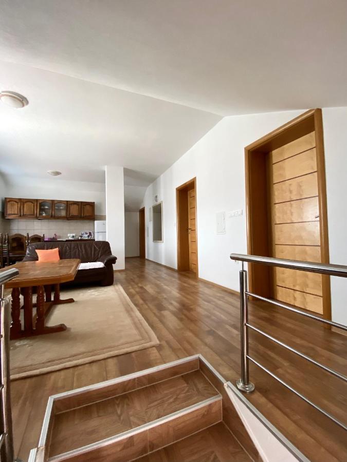 Big Apartment 3 Bedrooms Бихач Экстерьер фото