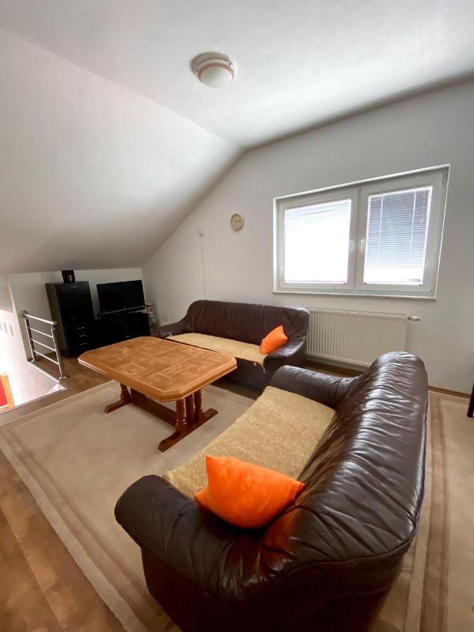 Big Apartment 3 Bedrooms Бихач Экстерьер фото