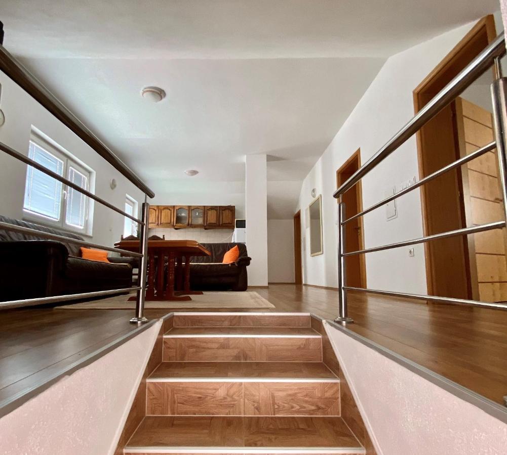 Big Apartment 3 Bedrooms Бихач Экстерьер фото