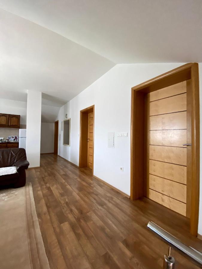 Big Apartment 3 Bedrooms Бихач Экстерьер фото